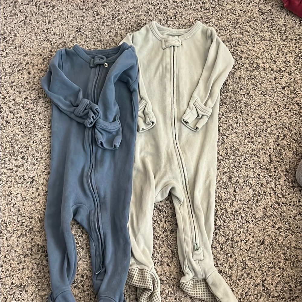 L’oved Baby 3-6 footie pajamas set of two